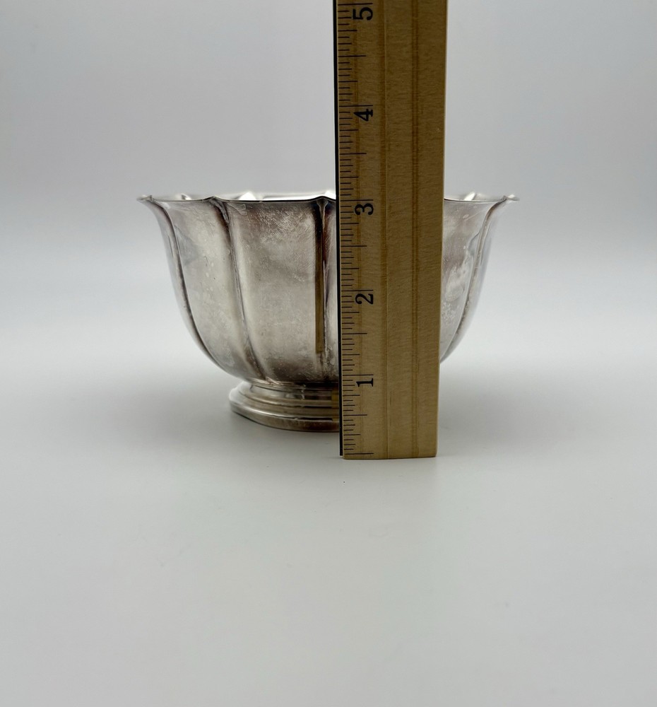 Vintage Crescent Silverware Co. MCM Silver-plate Fluted Bowl Footed Shiny Classy