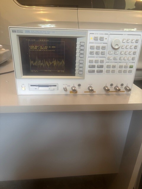 HP 4396B Network/Spectrum/Impedance Analyzer