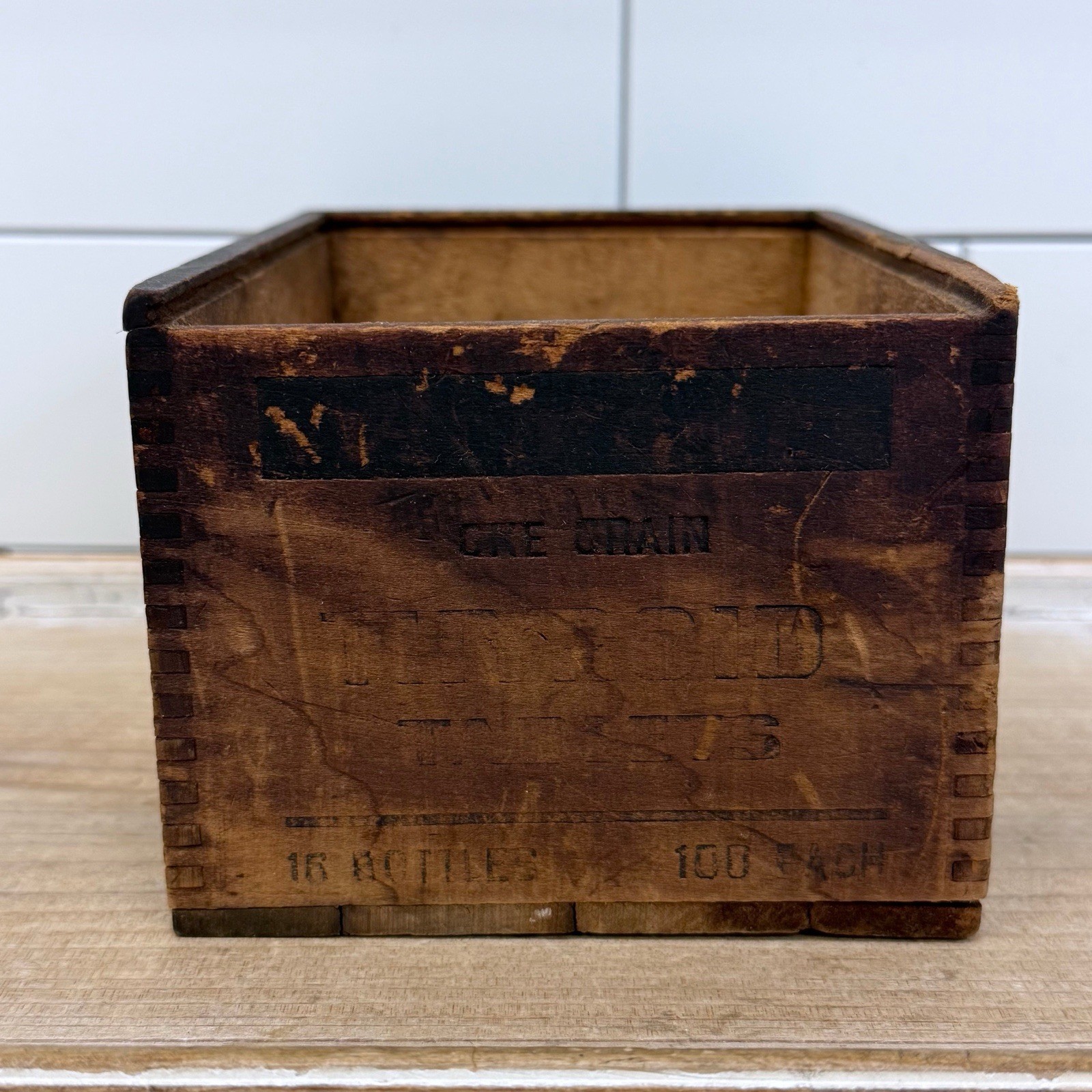 Vintage Political Pinback Button & Tobacco Tin Lot Reagan JFK Nixon 27 pcs