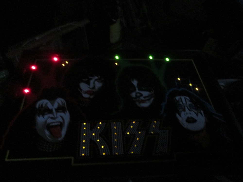 Working ....Kiss Catalog Led Lighted Artwork 2004