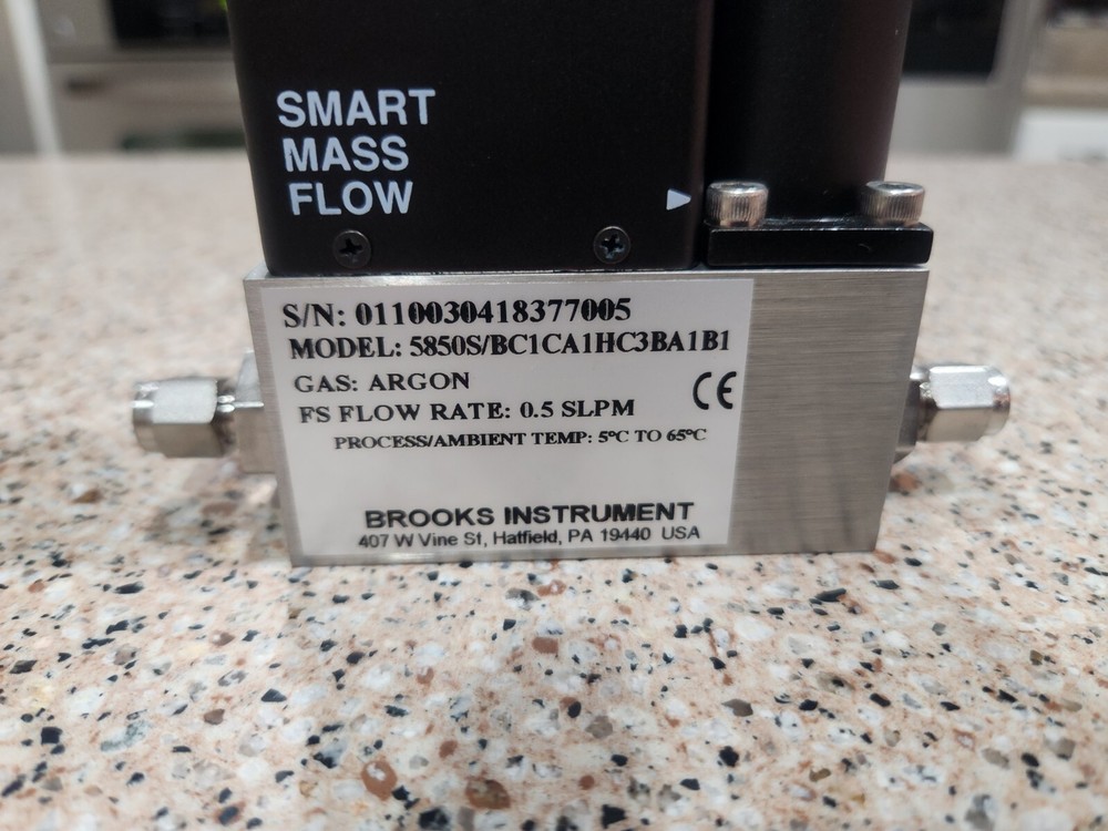 Brooks Argon Mass Flow Controller 0.5 SLPM Model BC1CA1HC3BA1B1