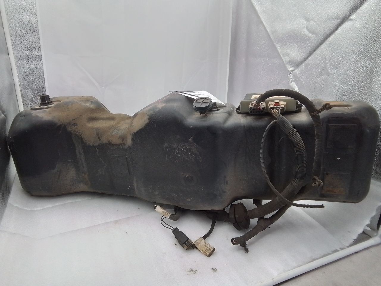 2016-2017-2018 RAM 3500 4500 5500 EXHAUST FLUID TANK W/PUMP CAB CHASIS