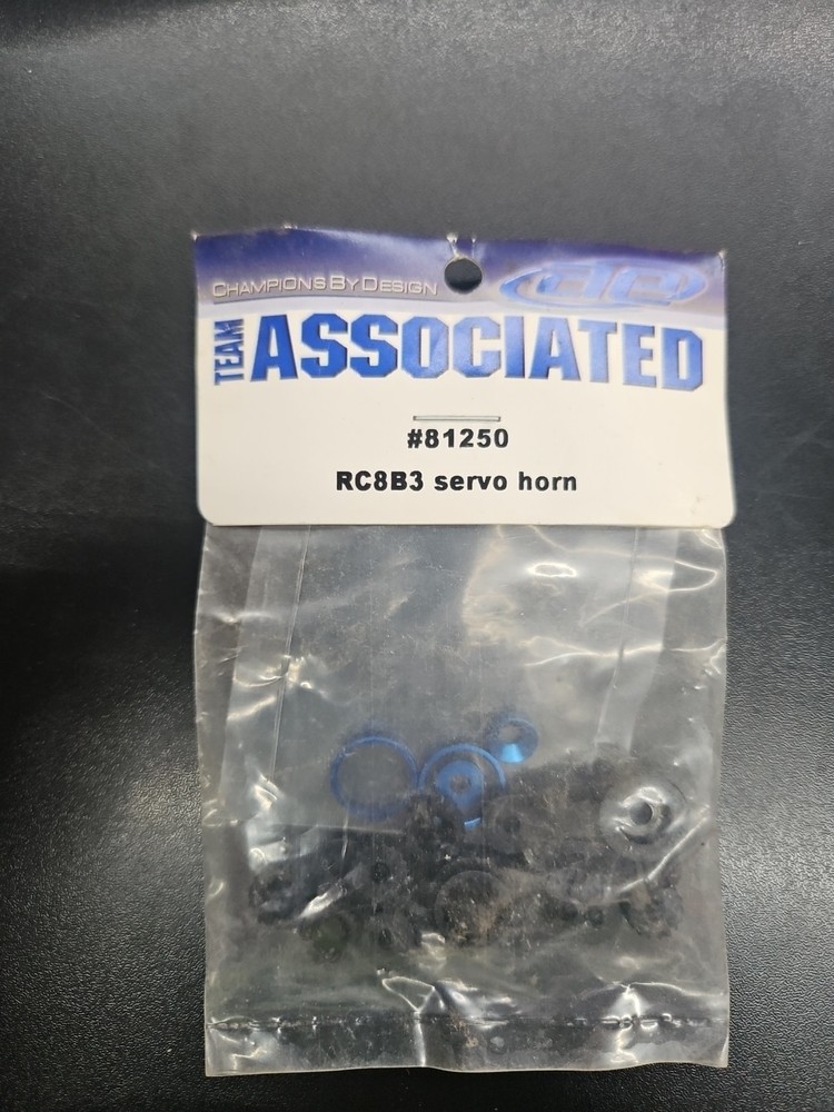 Team Associated 81250 RC8B3 Servo Horn (K2)