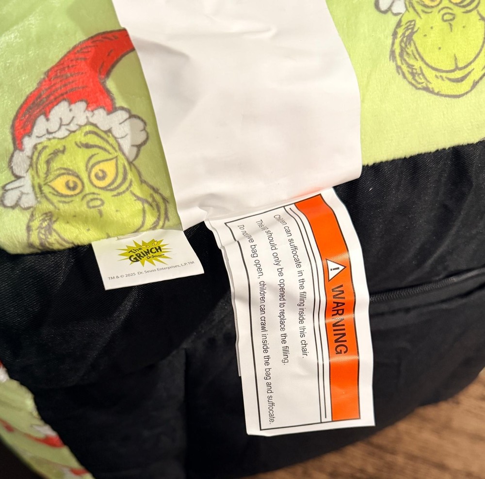 The Grinch Dr. Seuss Pod Beanbag Toddler Chair 17 in W x 20 in H x 17