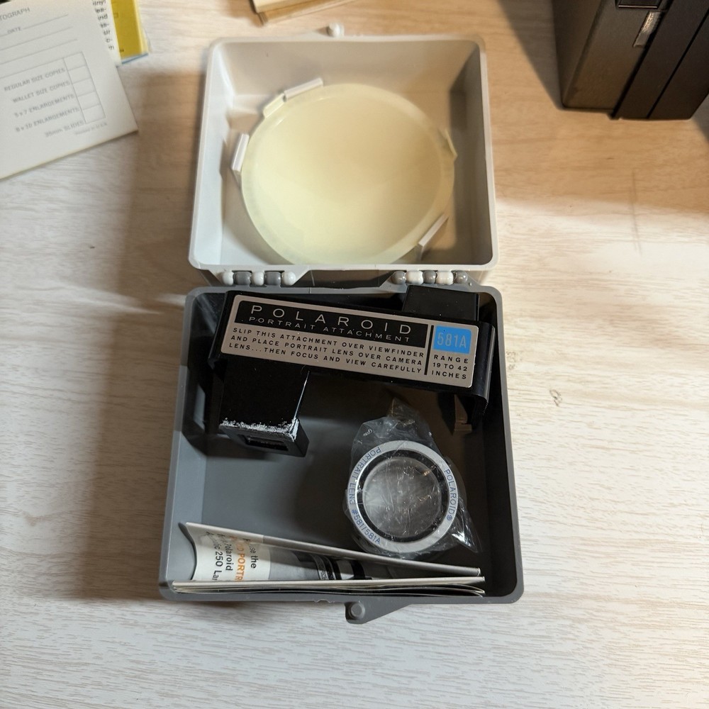 Polaroid Automatic 250 Land Camera - Vintage Instant Camera