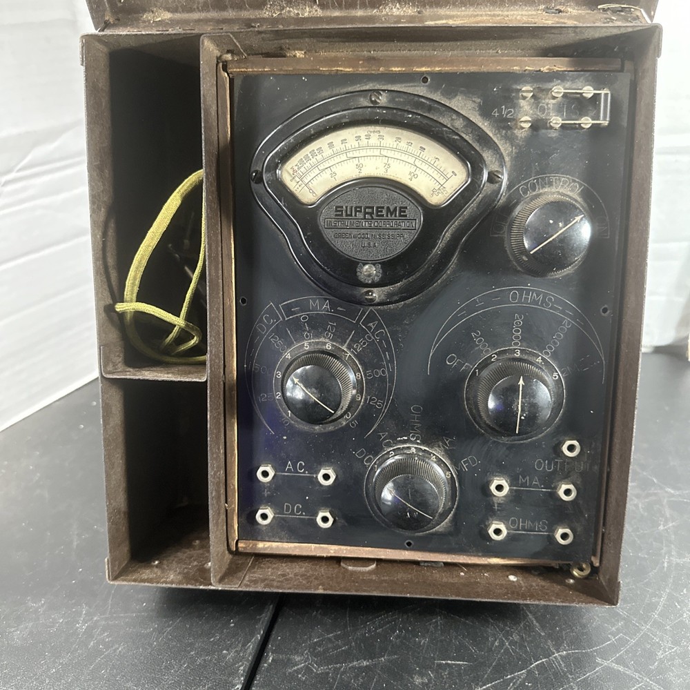 vintage Supreme Instruments Corp. Volts-Milliamperes (untested)