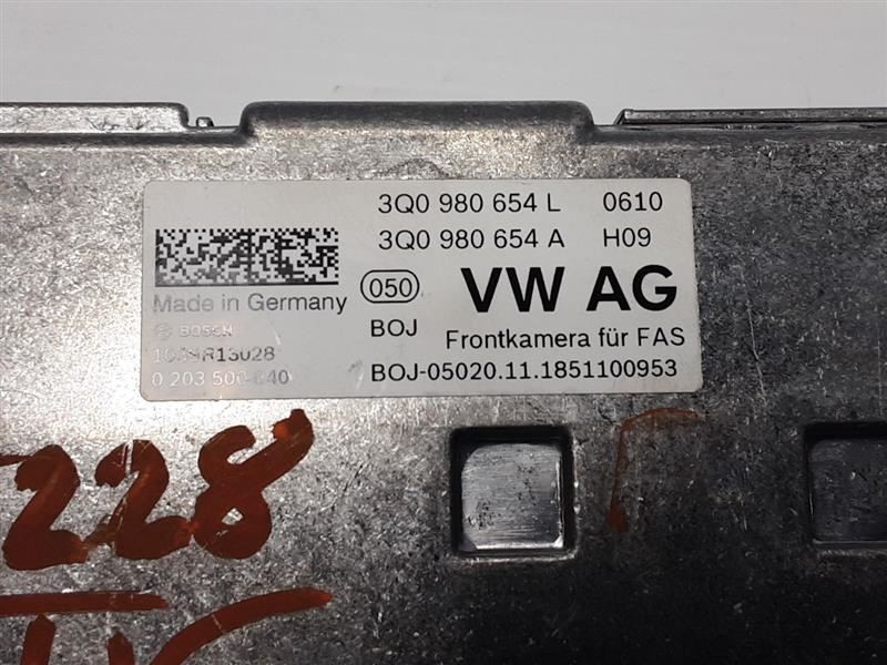 Camera/Projector Camera Front Windshield Mounted Fits 18-20 ATLAS 2474901