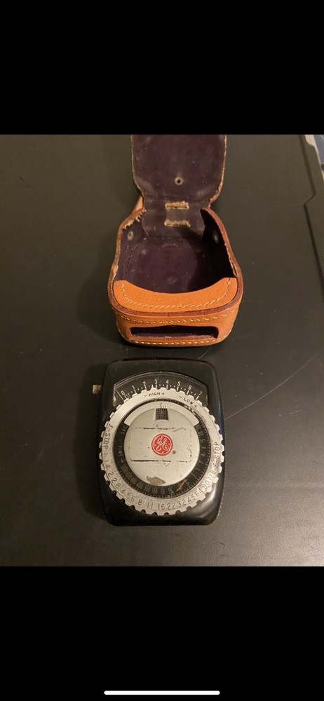 General Electric GE PR-1 Light Exposure Meter With Leather Case