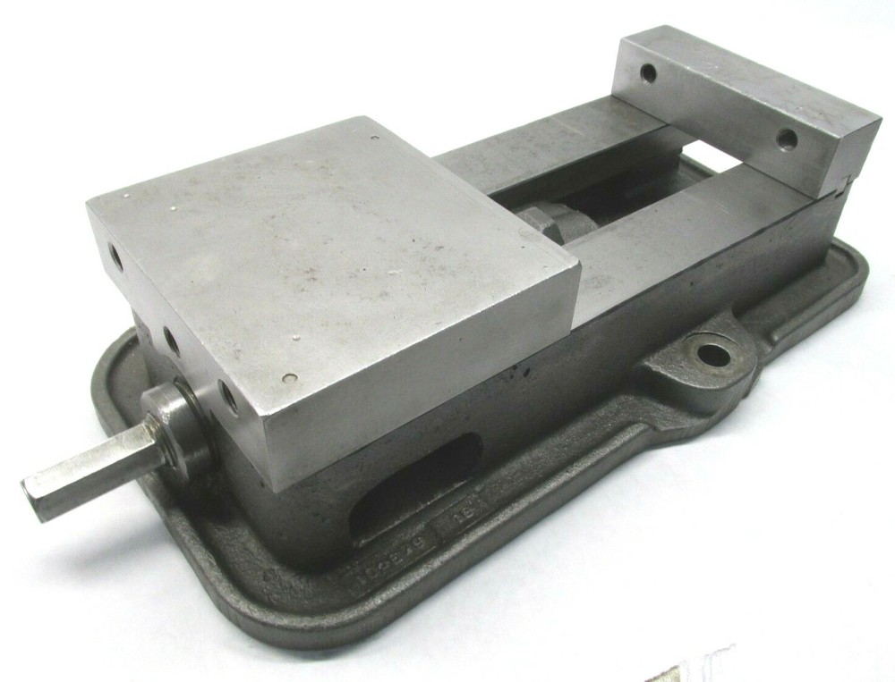 KURT ANGLOCK 6" MILLING MACHINE VISE - #D60