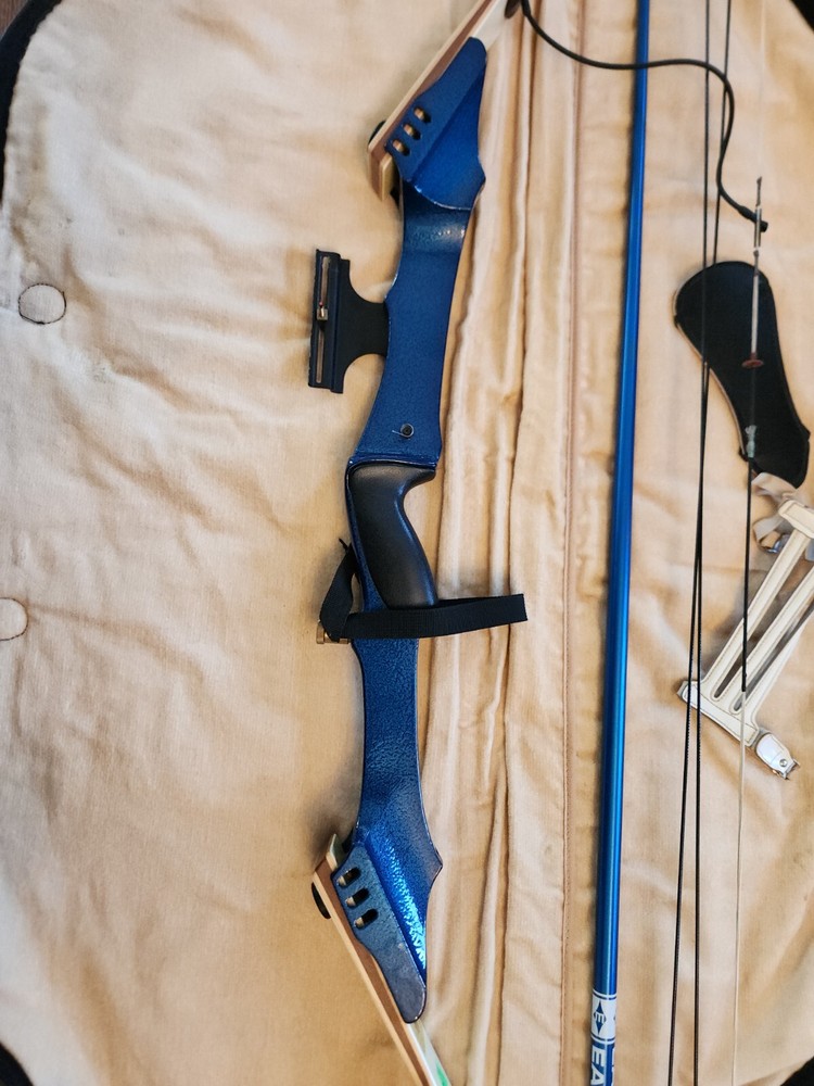 PSE Precision Shooting Equipment Laser Compound Bow 27" Competition Target 1980s