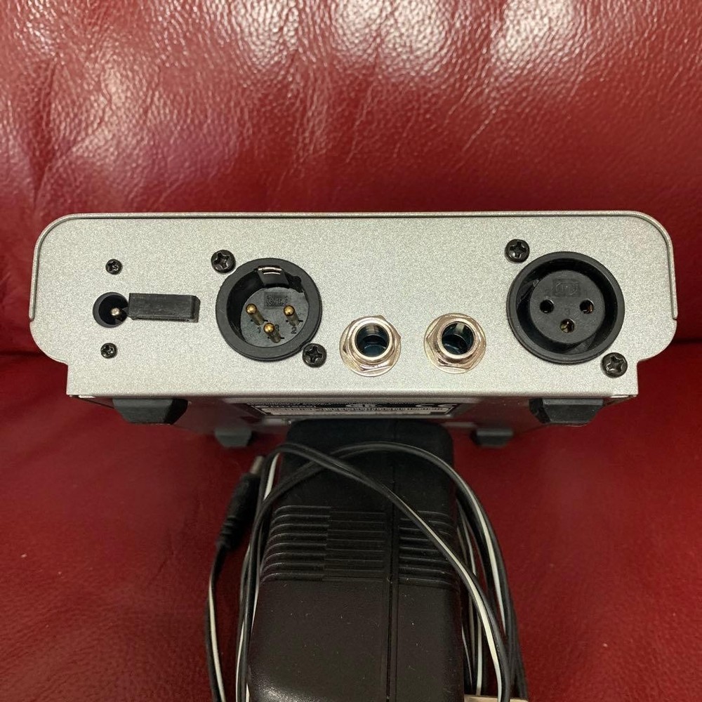 BEHRINGER TUBE ULTRAGAIN MIC100 Unit