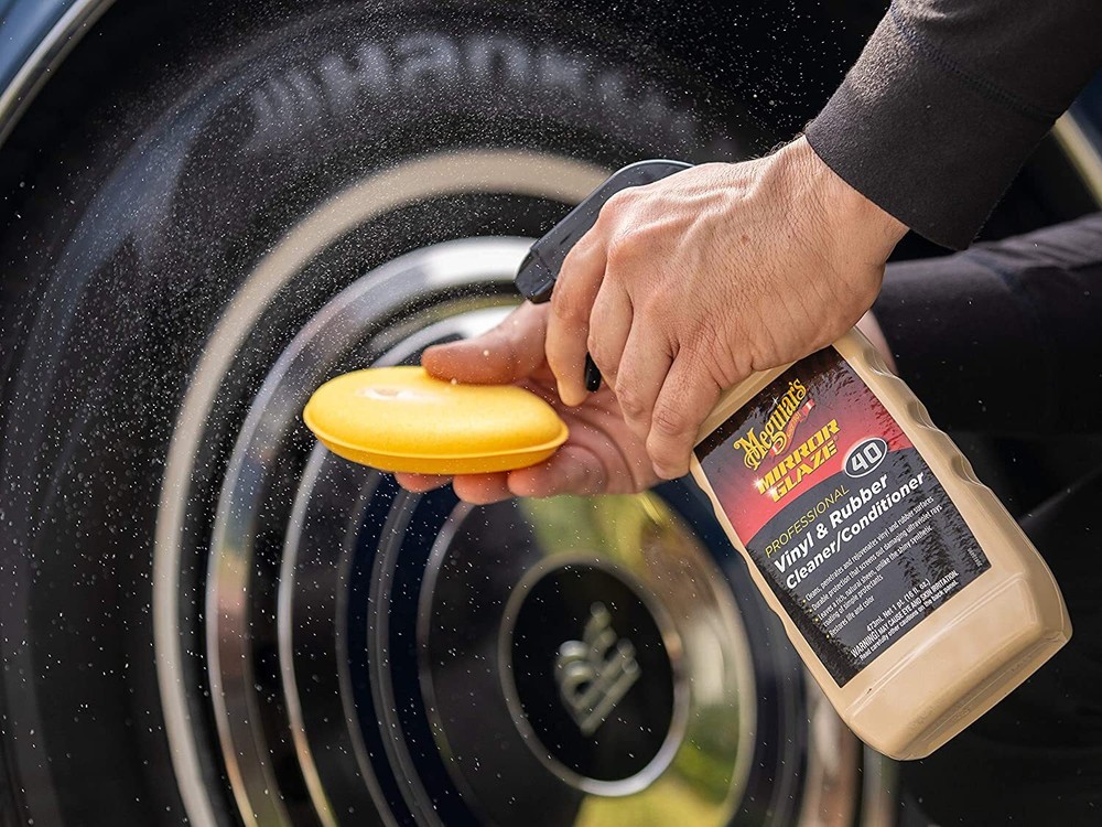 Meguiars M4016 Vinyl/Rubber Cleaner/Conditioner 16 Oz.