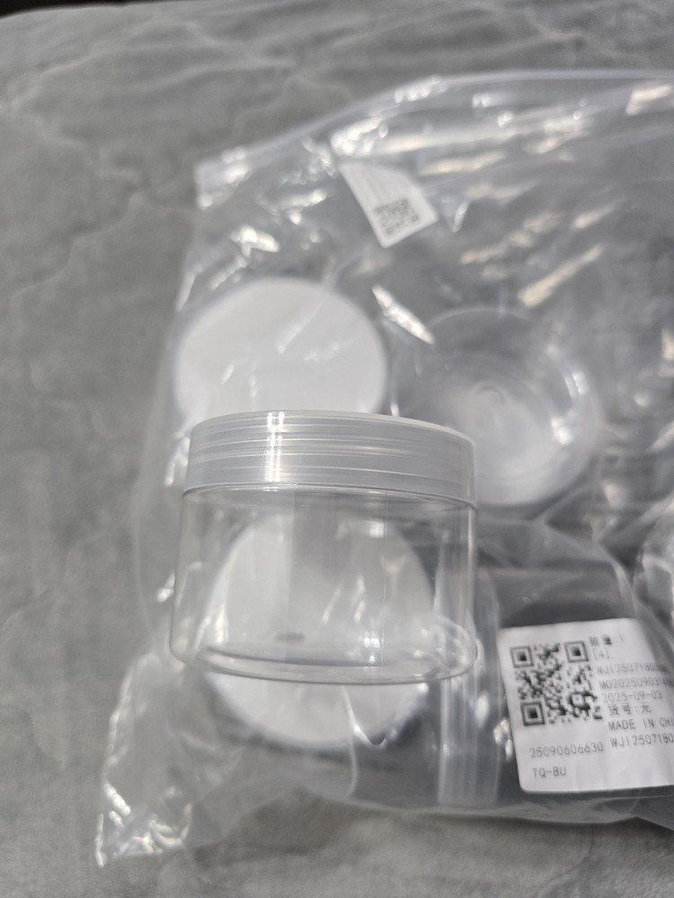 Plastic Jars 4oz Round Clear Pack of 5 Containers with Lids