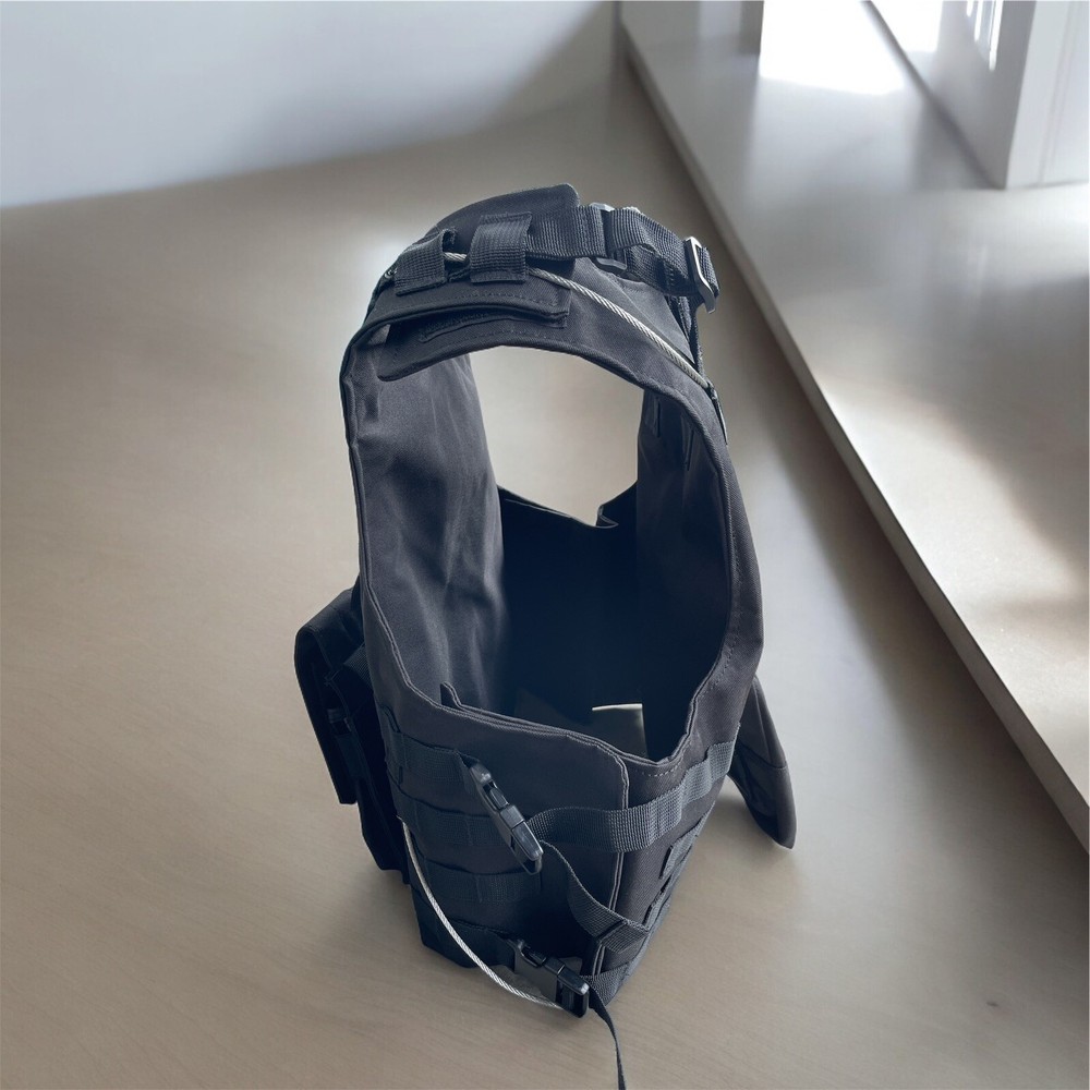 Outdoors Multi Functional Protective Tactical Vest Ajustable