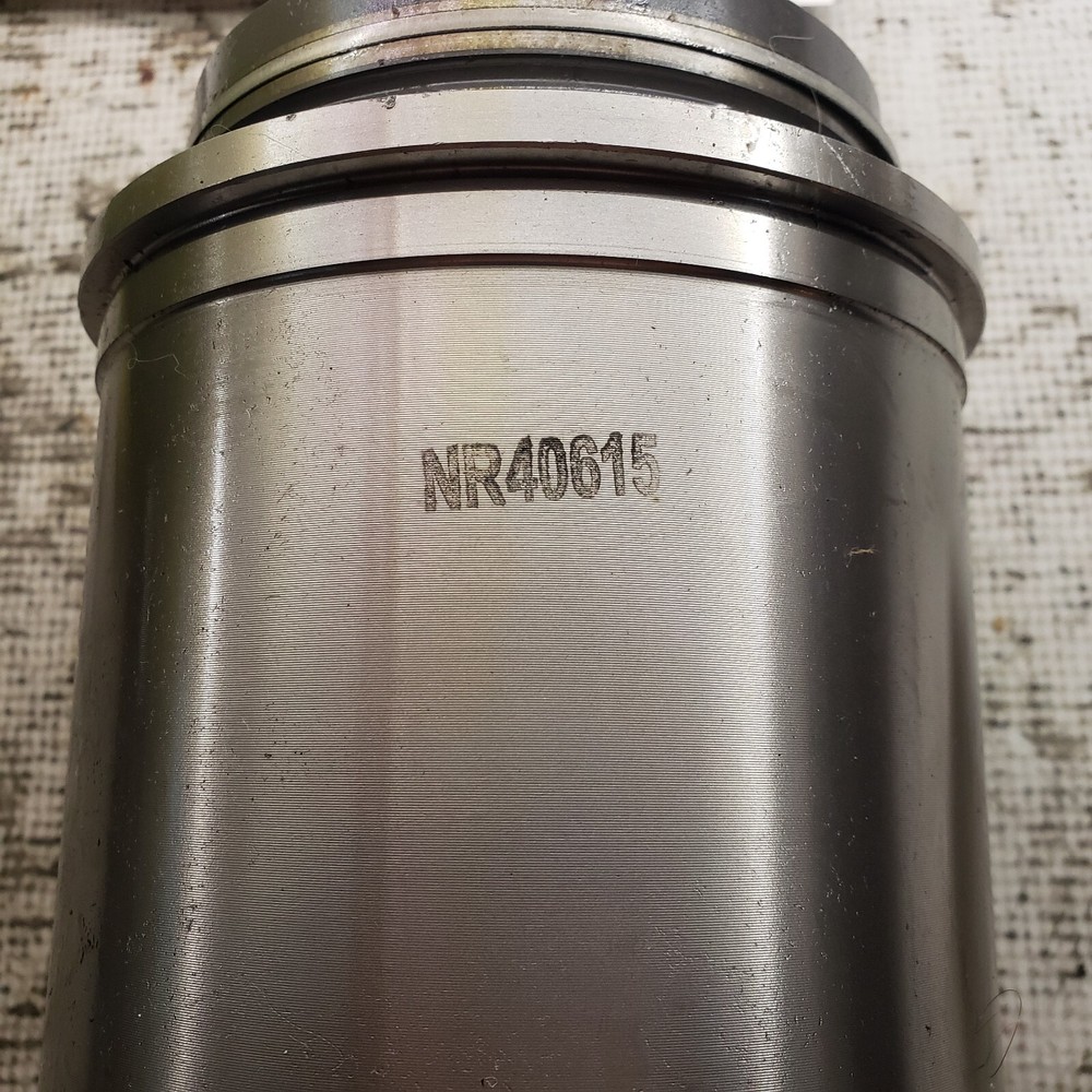 Piston & Cylinder Sleeve NR40615, RP711