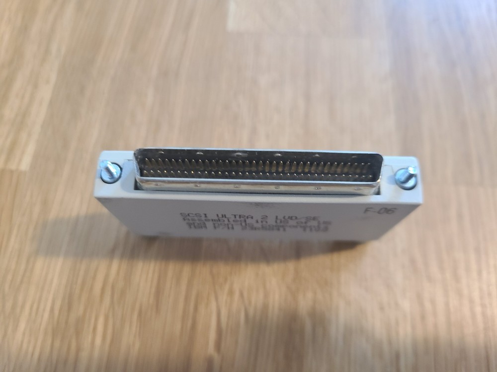 IBM 4206 Server LVD Multi-Mode Terminator, 23R5841