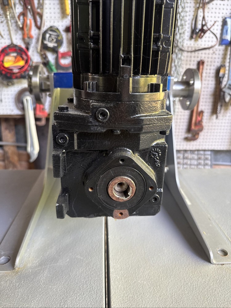 Graco Solotech ST23-LAC-BN-SS-A1-A1-0 Peristaltic Pump