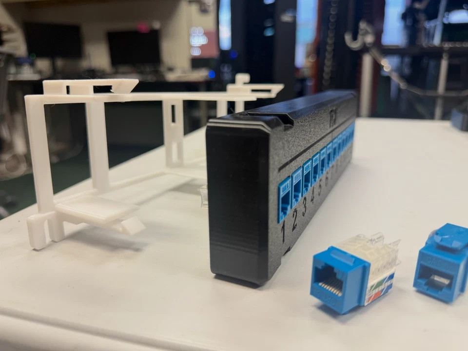 12 Port Patch Panel Wall Mount New Black And White