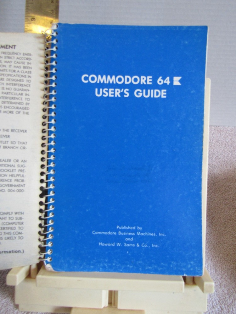 Vintage Commodore 64 User's Guide Book First Edition 1983 Users Guide 5th print