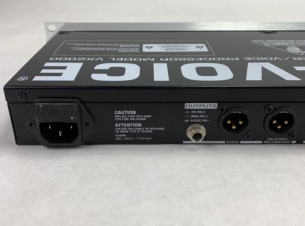 Behringer VX2000 High-Performance Mic Preamplifier / Voice Processor - For Parts