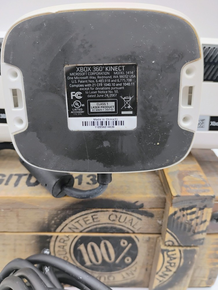 Microsoft Xbox 360 Kinect Sensor Bar White Motion Camera TESTED WORKING