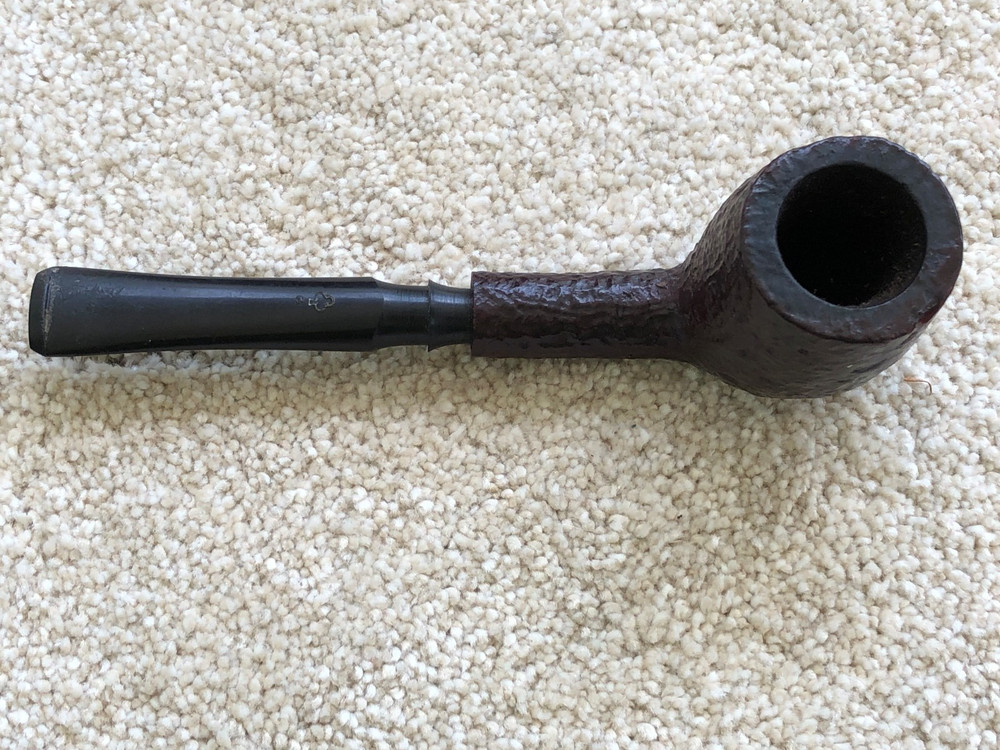 KAYWOODIE RUSTICATED BILLIARD SAXON BRIAR PIPE