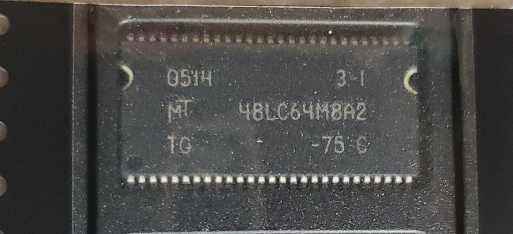 Alliance Memory MT48LC64M8A2TG-75:C Integrated Circuit - SDRAM