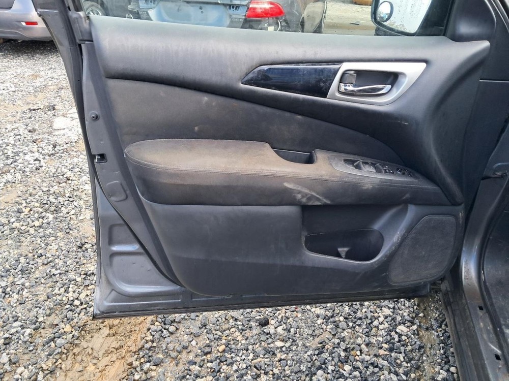 PATHFINDR 2015 Glove Box 4847070