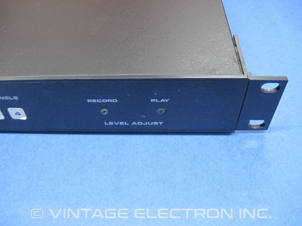 dbx 150 Type I Noise Reduction System - Audio Processor for Tape etc. (w/MANUAL)