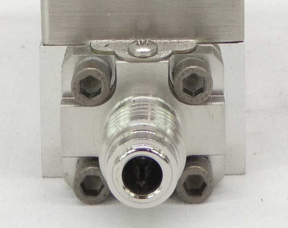 Celerity UFC-8165 Mass Flow Controller MFC AMAT 0190-24835 600cc He Working