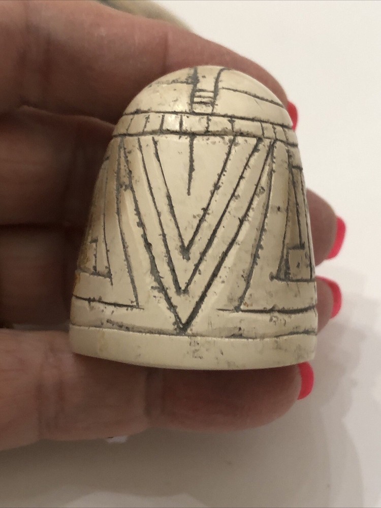 Ancient Extraterrestrial Alien Spaceship UFO w/ Astronaut