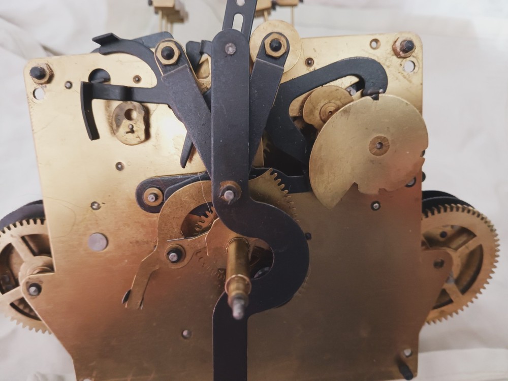 Mechanical Clock Movement Made in Germany Orig. Chimes, Pendulum, weights chain