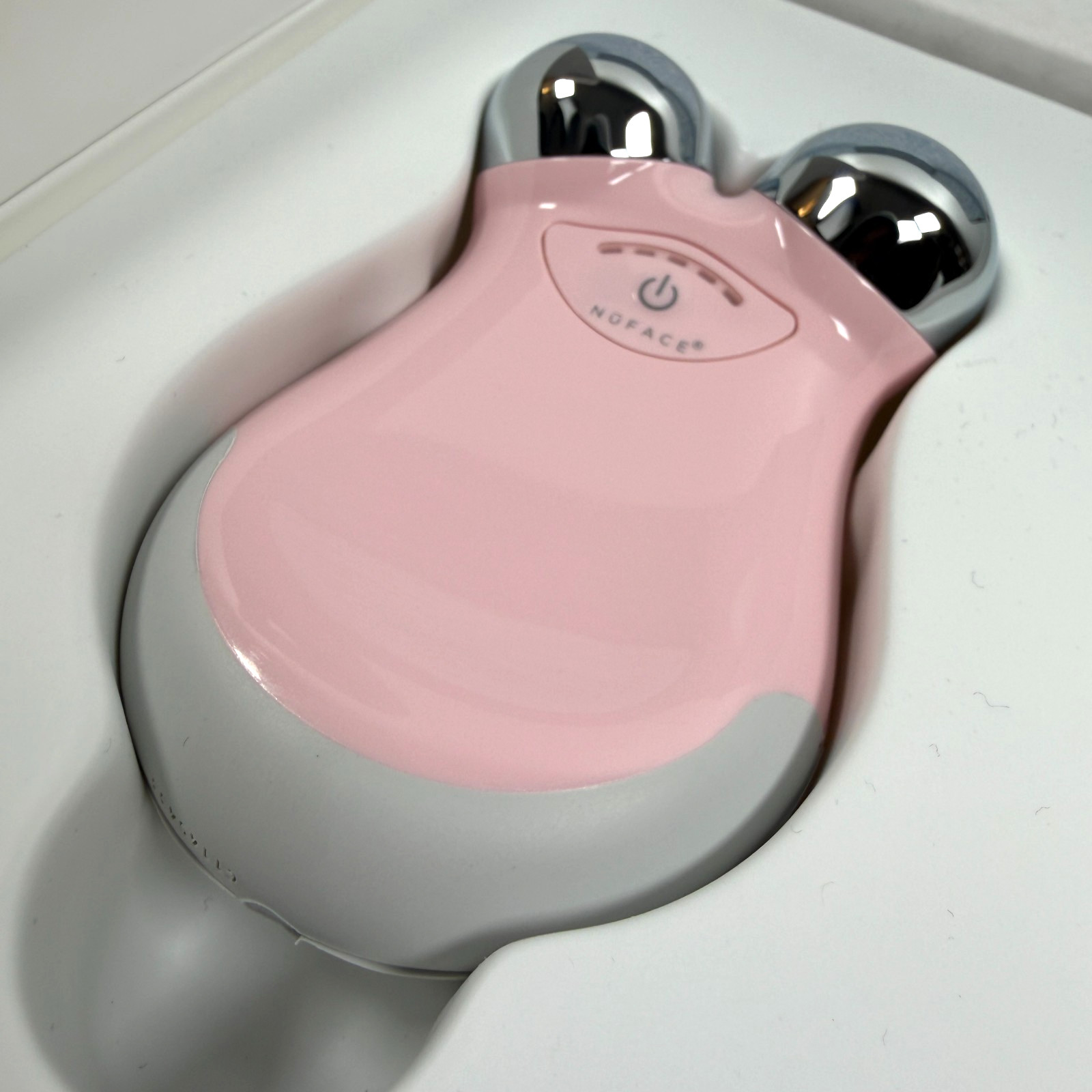 Nuface Petite Mini Facial Toning Device Pink + 10oz Aqua Gel +Brush NEW OPEN BOX