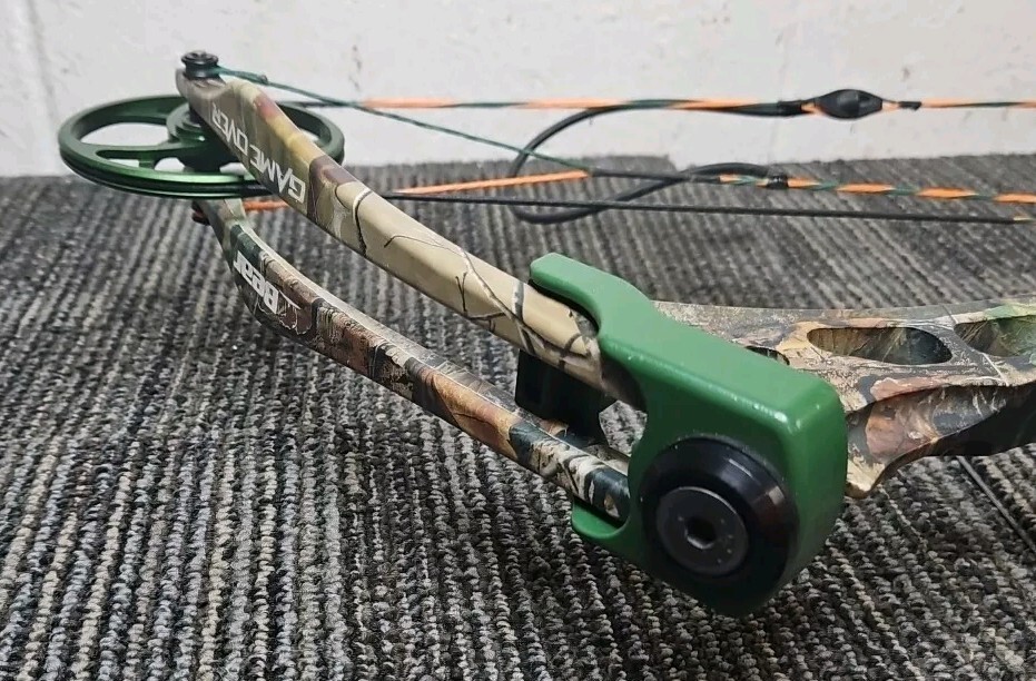 Bear Archery - Game Over - Compound Bow with Hard Case