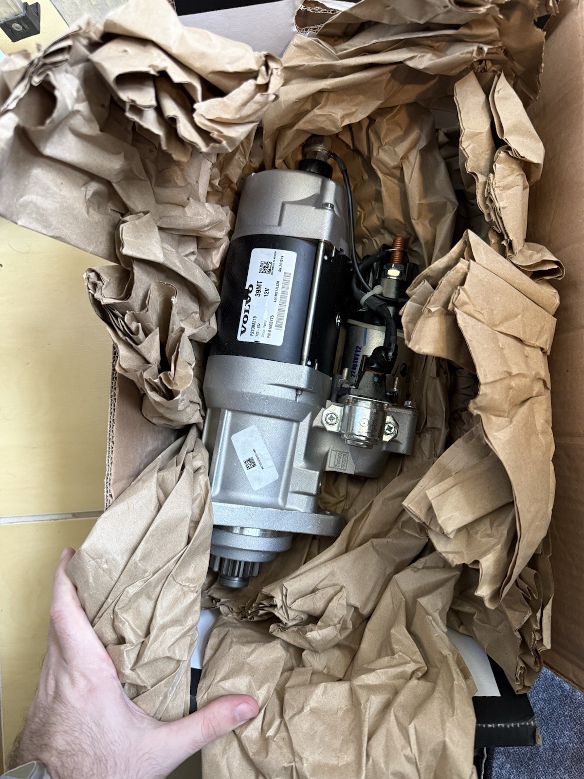 Delco 61003775 Starter Motor, 39 MT (Genuine)