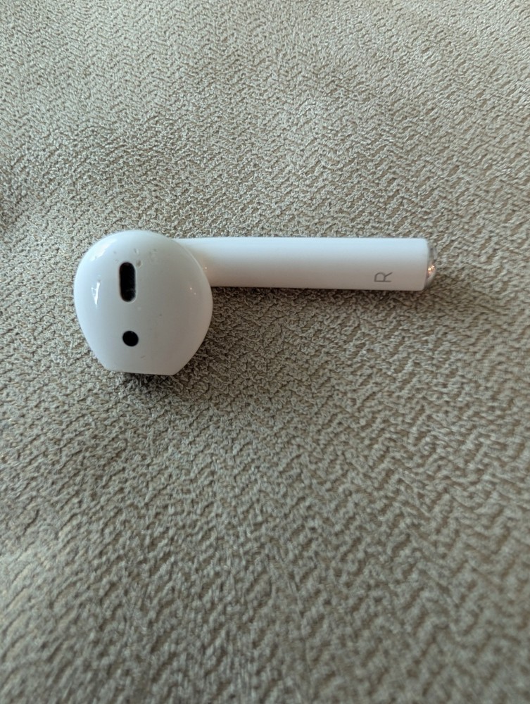 Apple AirPod 2nd Generation Right Ear Only Replacement Model A2032