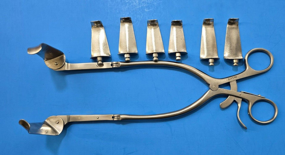 Codman Surgical Cloward Retractor 9" with 8 Blade Attachments