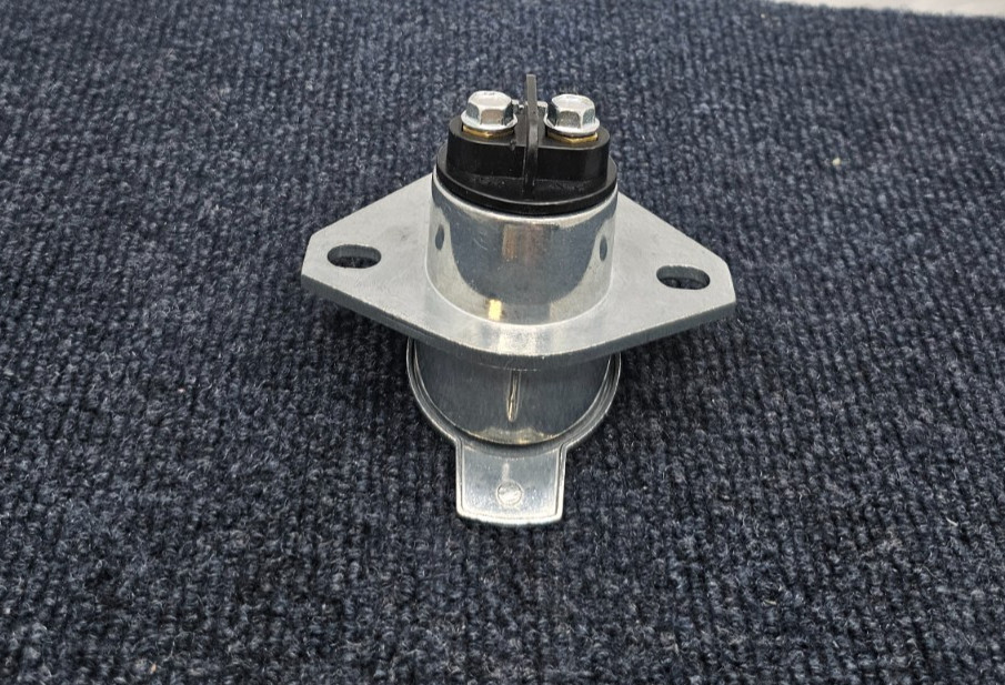 Dual Pole Socket Horizontal Pins Connector Steel