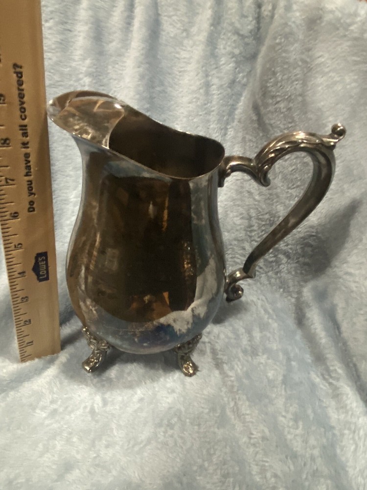 Vintage Oneida Water Pitcher U.S.A. Silver plated