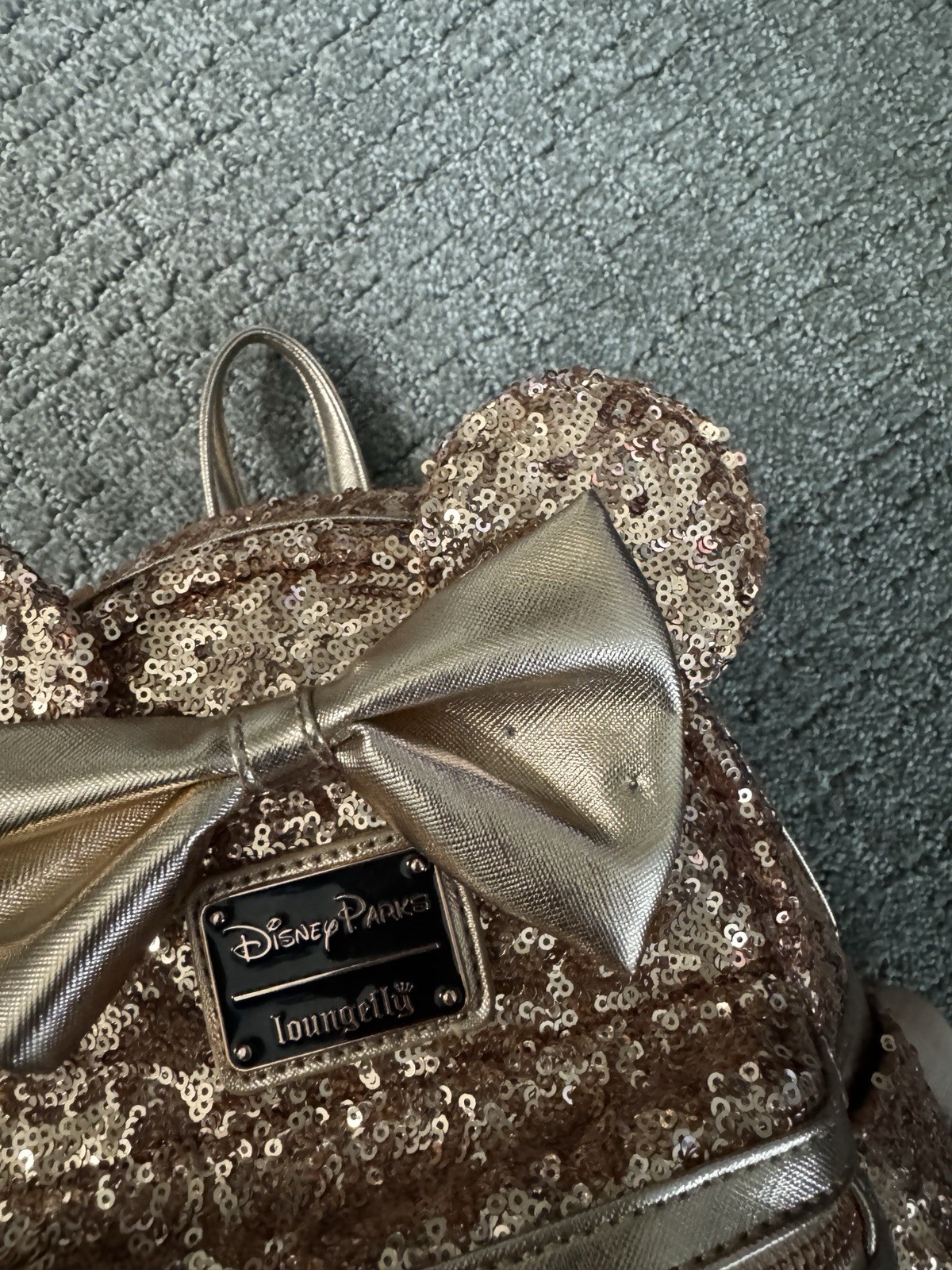 Loungefly Gold Sequin Minnie Mouse Mini Backpack Disney Parks Exclusive