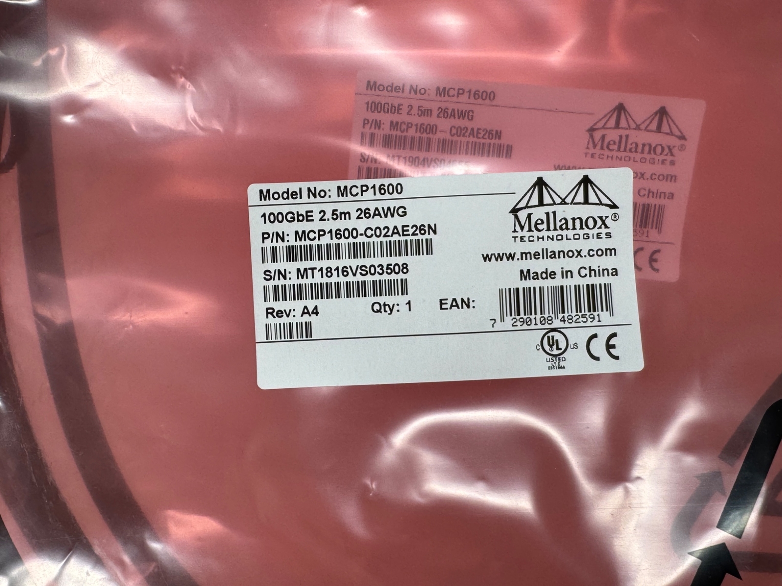 Mellanox 100GbE QSFP28 Direct Attach Copper Cable 2.5M 26AWG MCP1600-C02AE26N