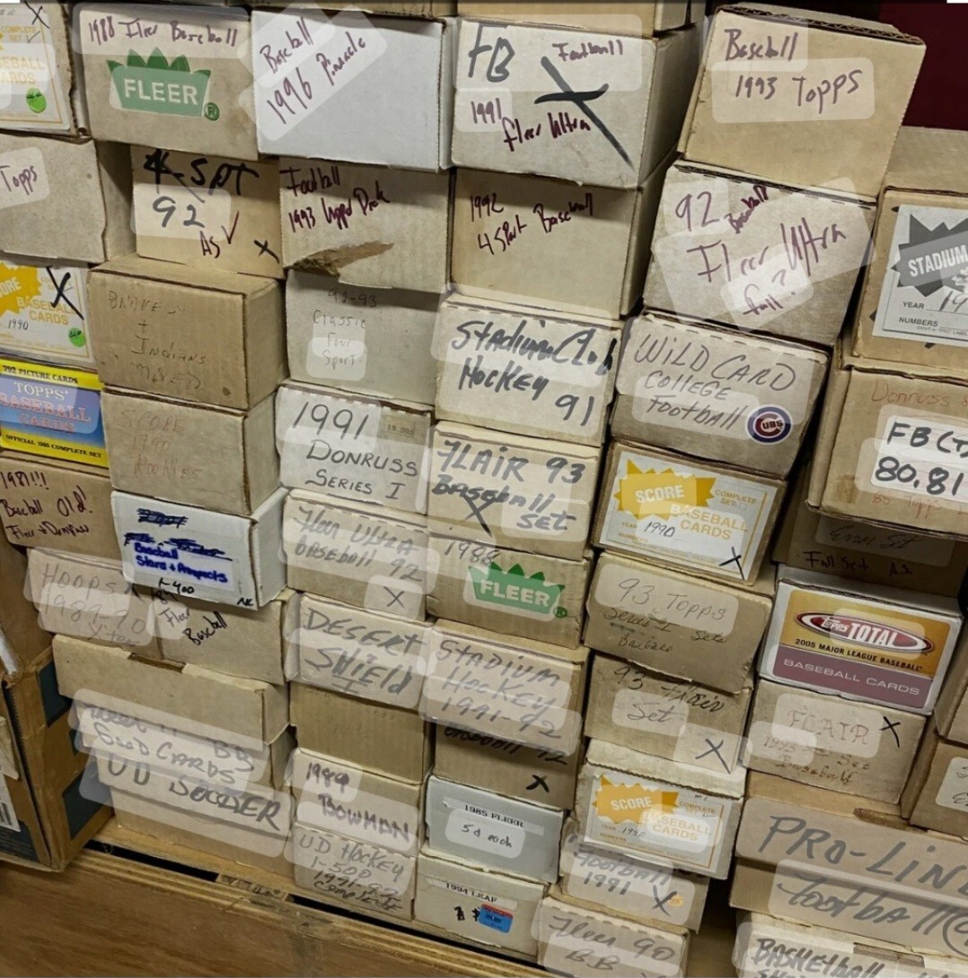 ESTATE Mixed Sport Storage unit find 500 Ct Card Box , Stars Rookies , Commons