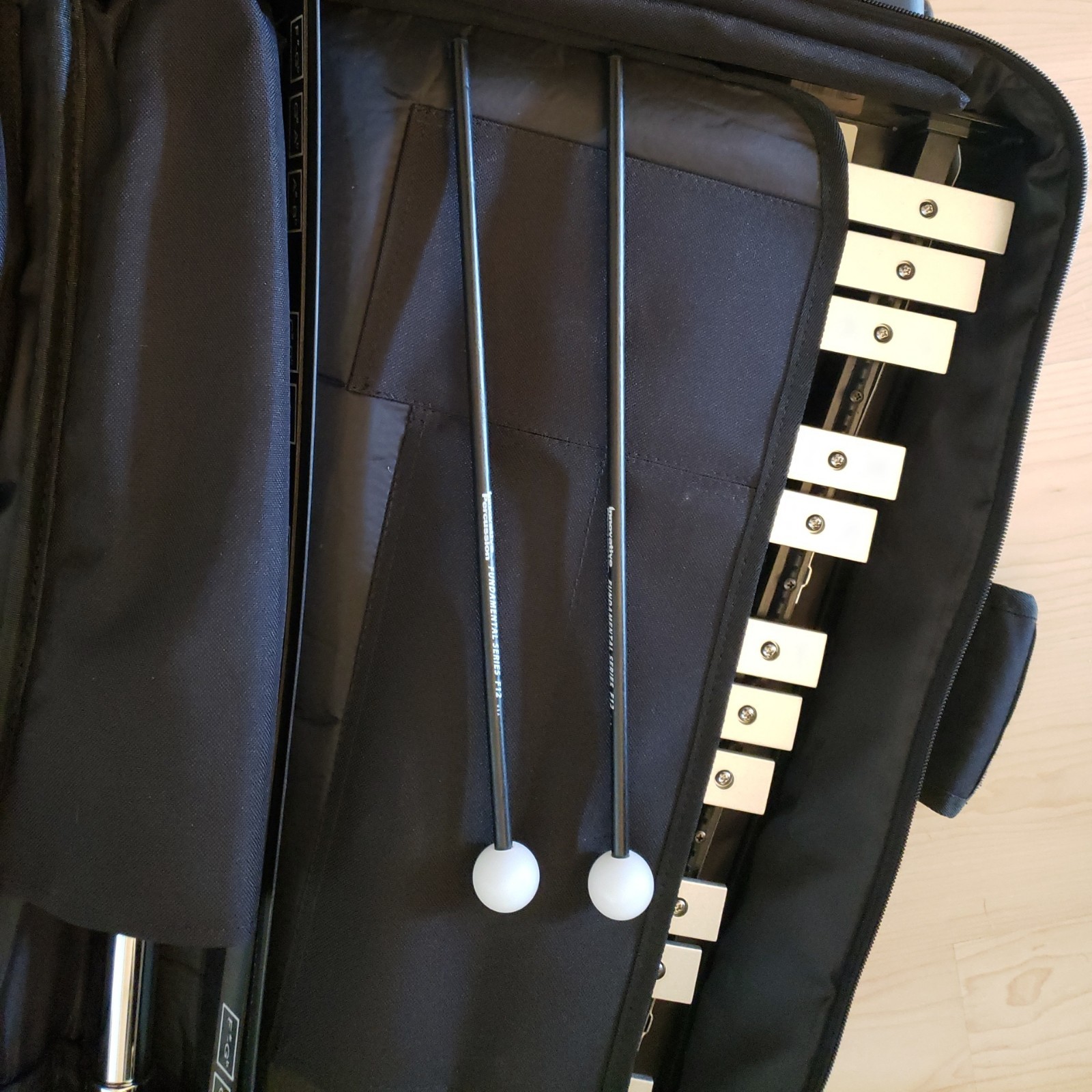 Mapex Rolling Bel Glockenspiel Musical Instrument With Extras See Below.