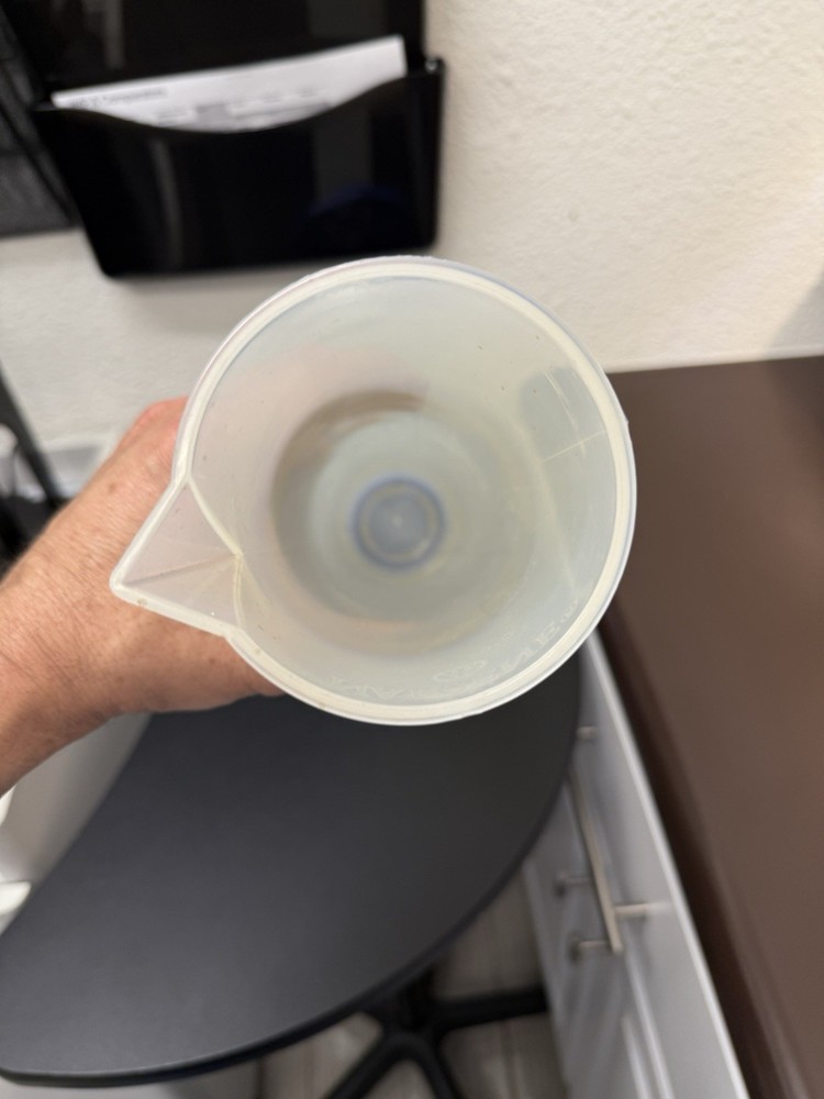 NALGENE 3663-2000mL Graduated Cylinder with PP Base.