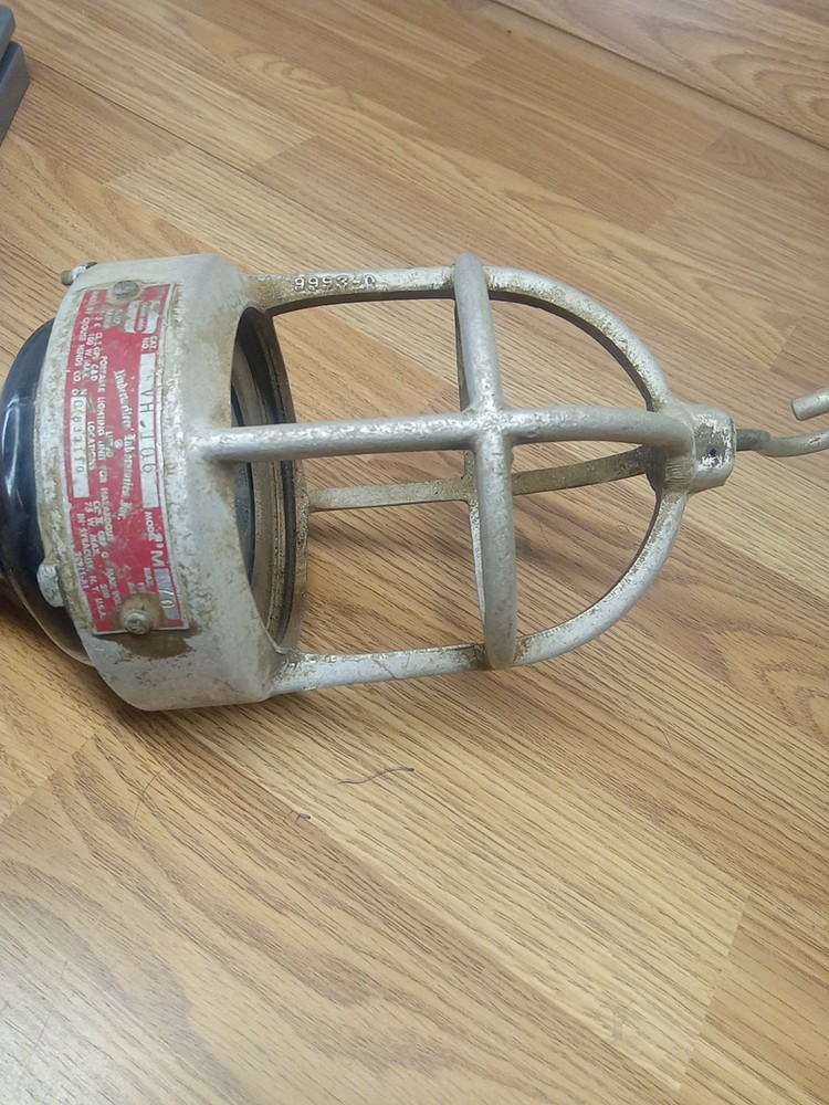 Crouse Hinds EVH106 Explosion Proof Hand Light Model 70