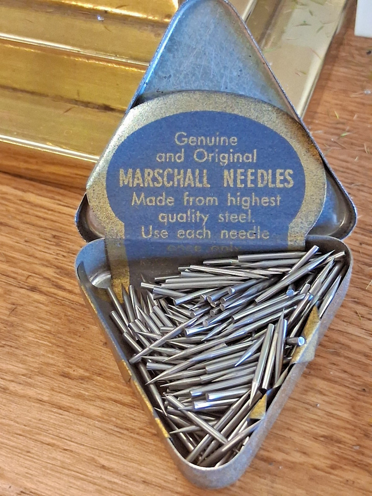 VTG Phonograph Marschall Needles Extra Quality Tin with needles/ paper insert
