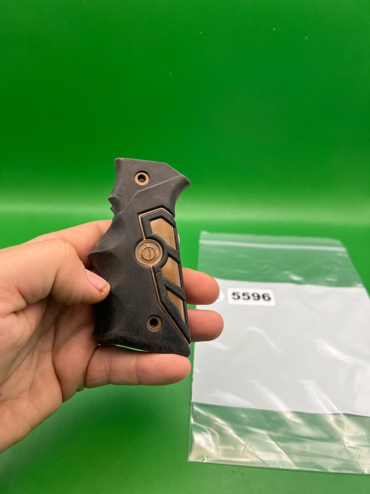 Smart Parts Grips