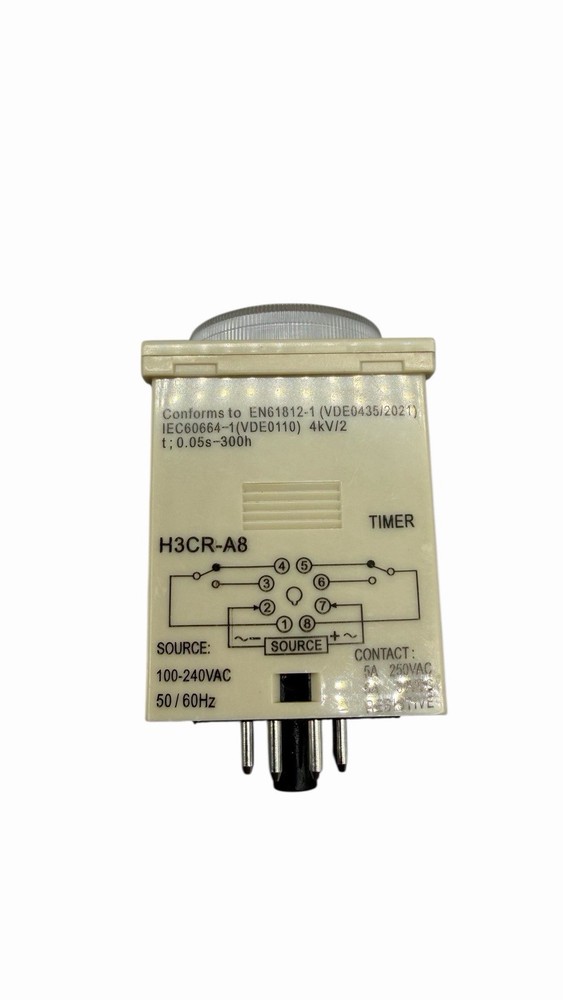 Omron H3CR-A8 Timer with Socket P3G-08