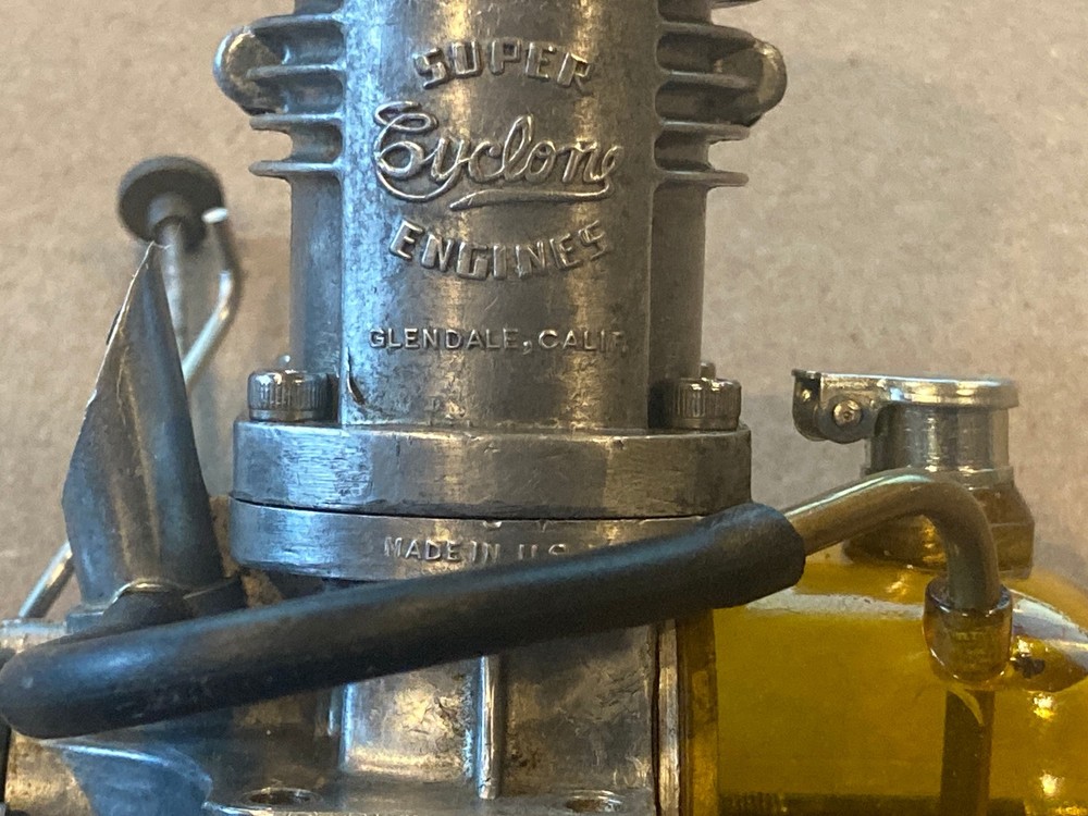 Vintage Rare Super Cyclone .65 Twin Plug Model Engine