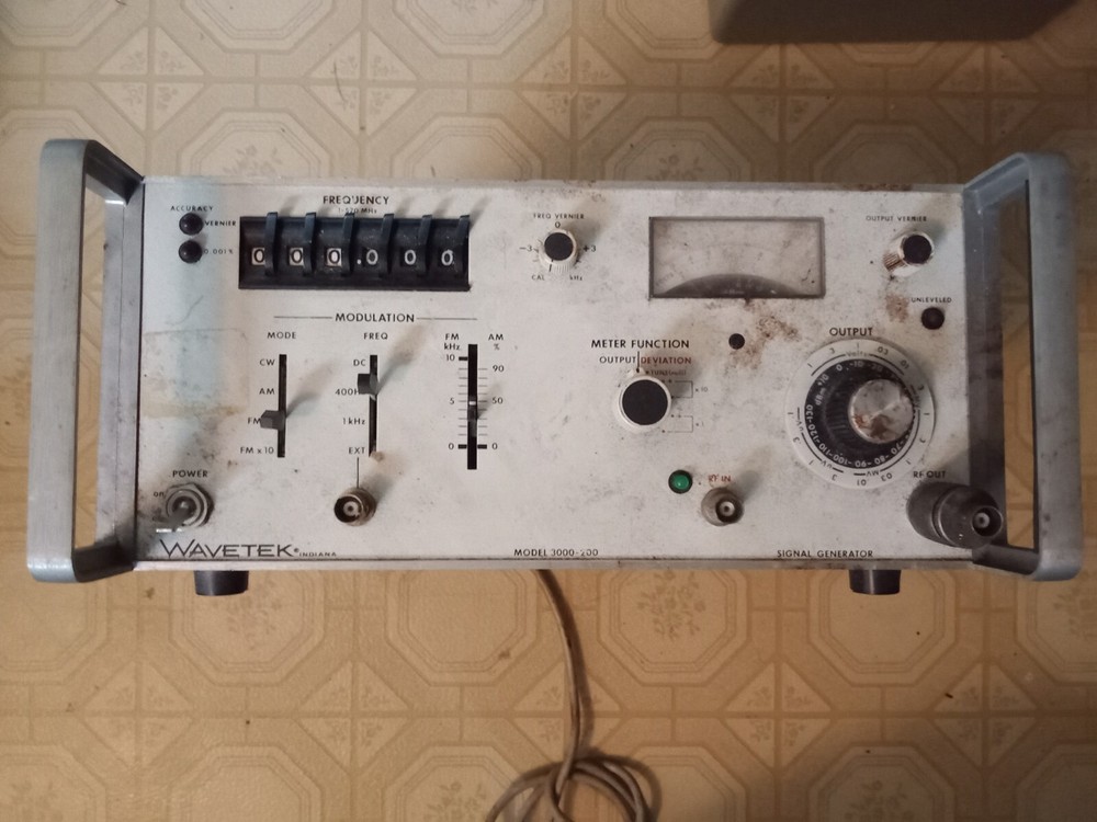 WaveTek Signal Generator